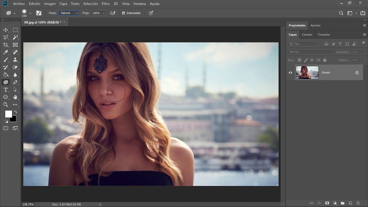 La Herramienta de Esponja en Photoshop: Consejos y Trucos